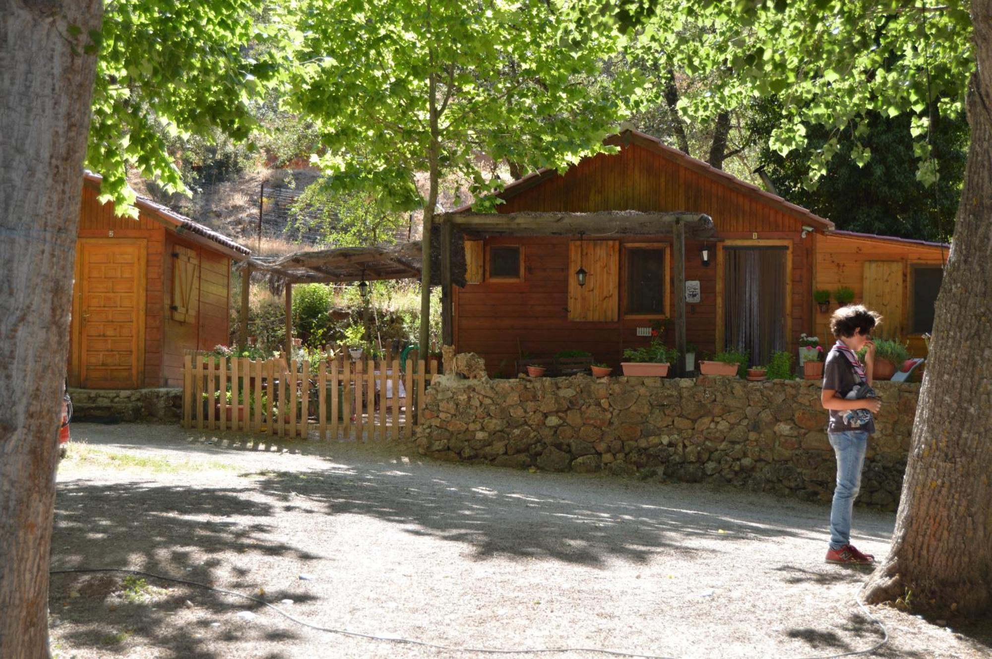 Cabanas Camping Sierra De Penascosa Exterior photo